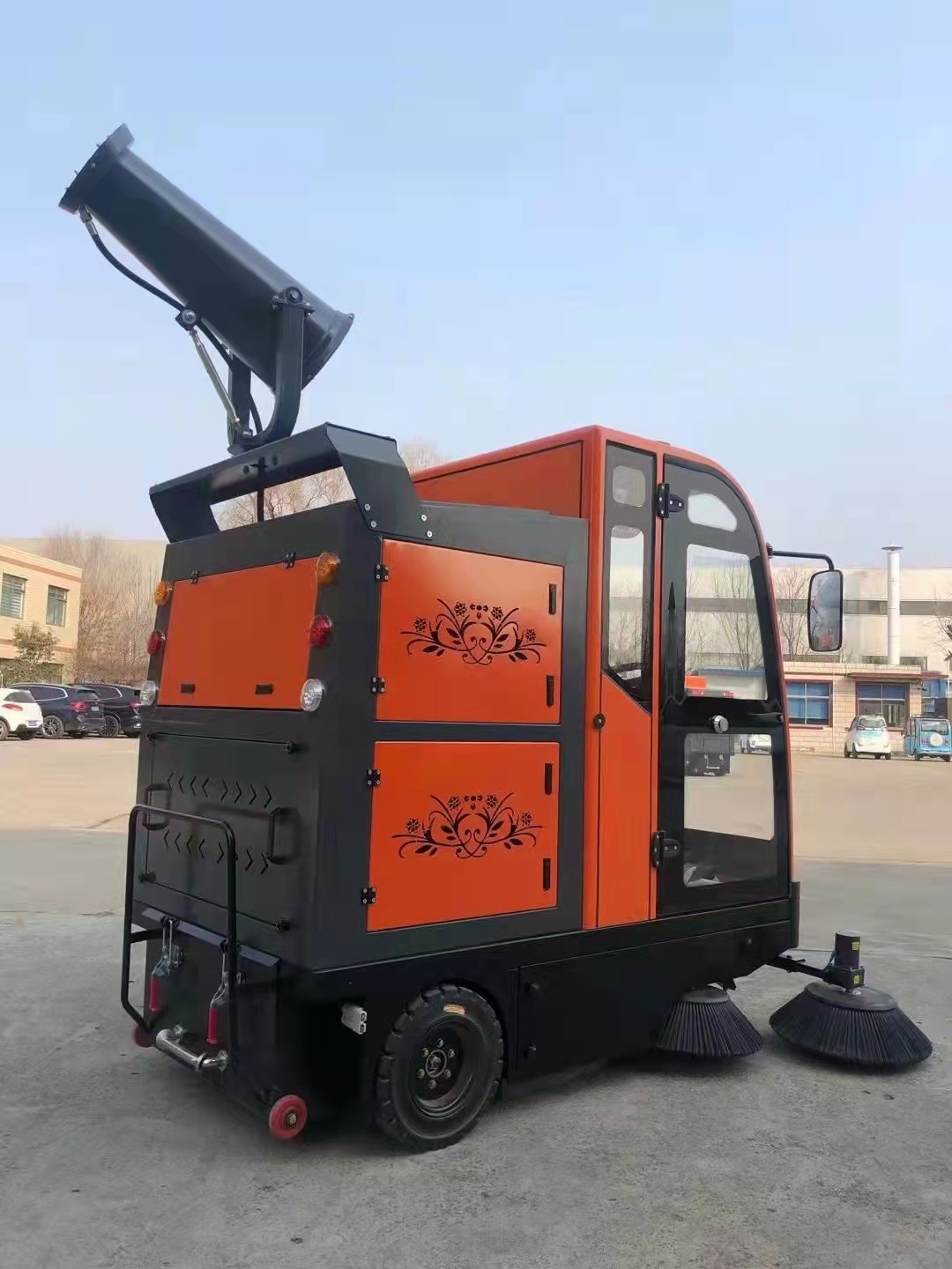 河南优惠多功能座驾式扫地车小型驾驶式电动扫地车马路清扫车厂家
