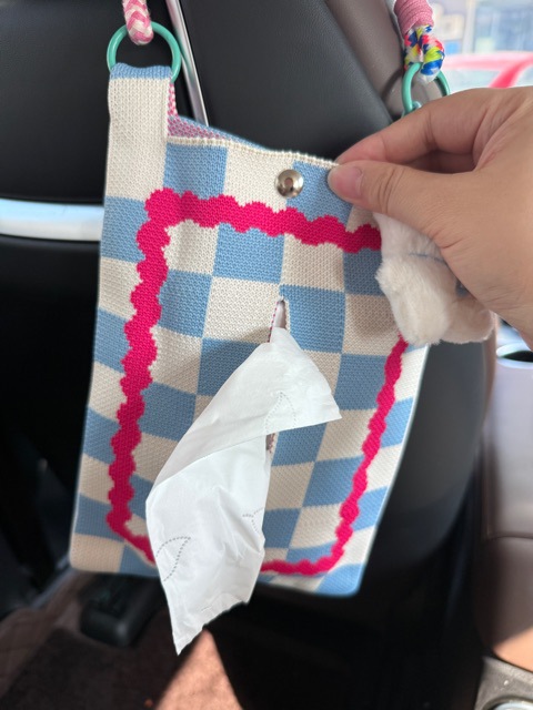 Car-mounted tissue box, cute ins-style car seat back tissue hanging bag, car tissue box, car interior decoration accessories
