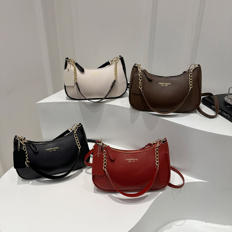 Bolsos debajo de las axilas para mujeres 2025, nueva moda de moda bolso de hombro textural damas primavera lichi patrón bolso de trabajo pequeño