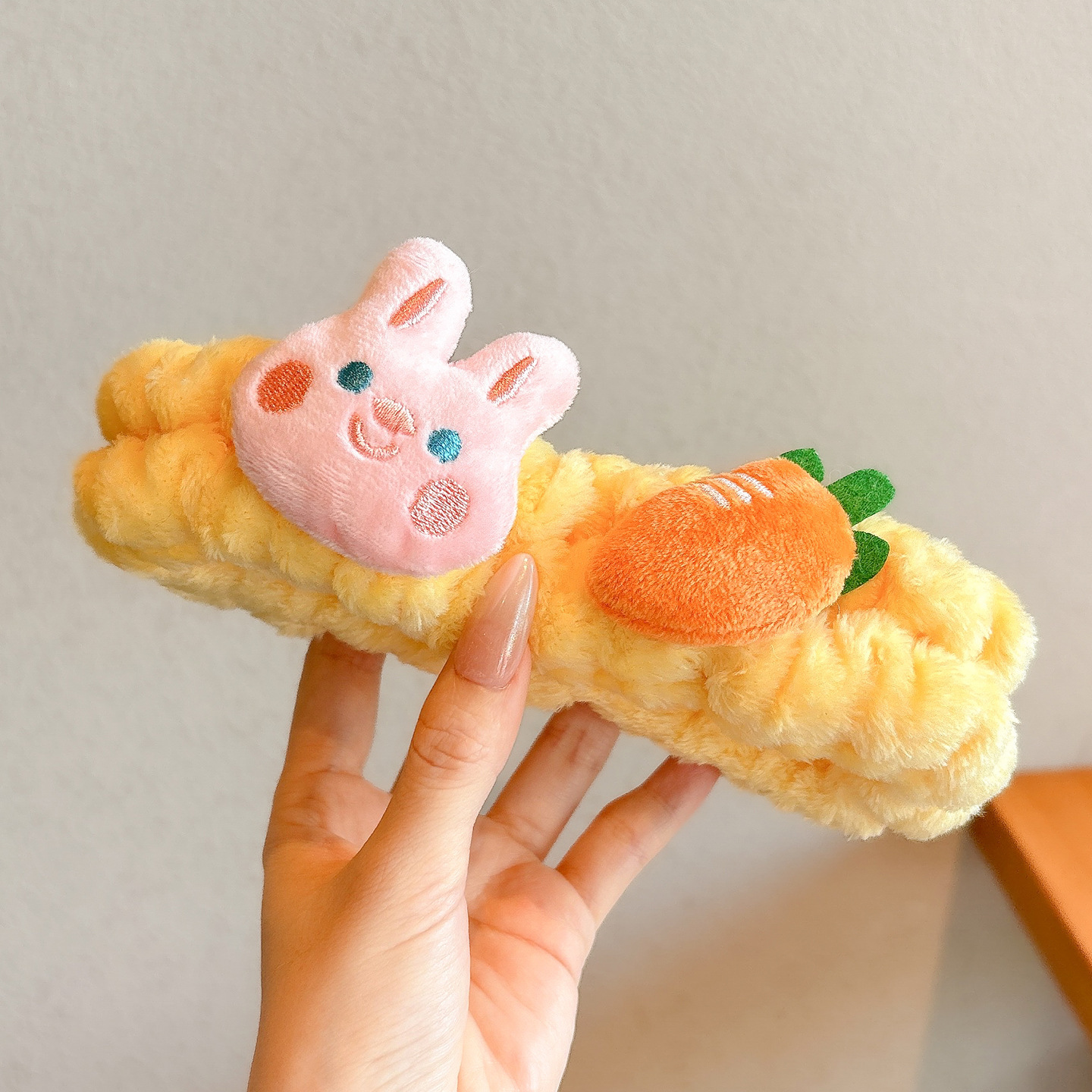 Cute pelúcia lavado facial correa de cabello para mujeres 2025 nuevo tipo de máscara especial para el cabello de maquillaje atar cabello correa de cabello