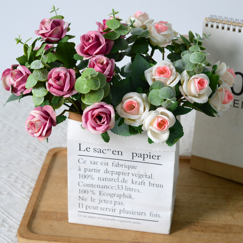 仿真花束尤加利玫瑰 婚慶家居裝飾擺設塑料花假花裝飾小把束玫瑰