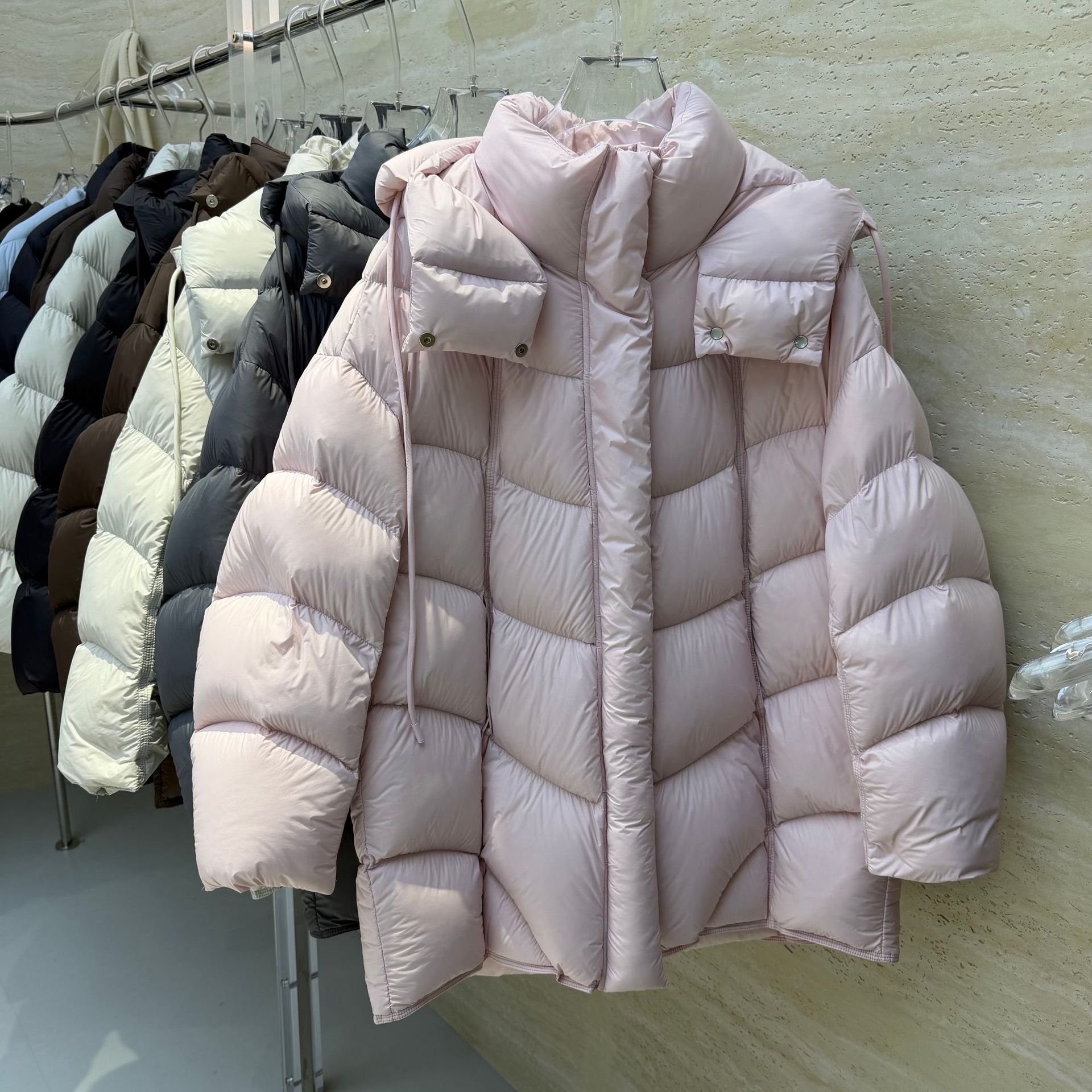 2025冬季新款时尚宽松显瘦加厚连帽中长款90白鸭绒可溯源羽绒服女