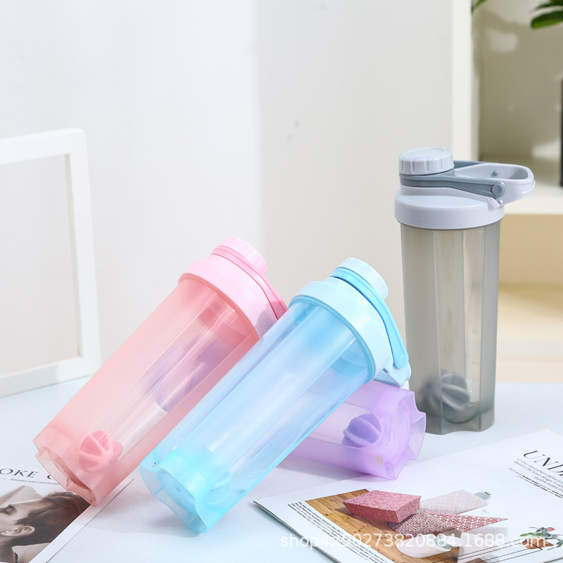 Suministro directo de fábrica 700ml batido taza deportes Flip gimnasio con mango mano taza batido taza al aire libre