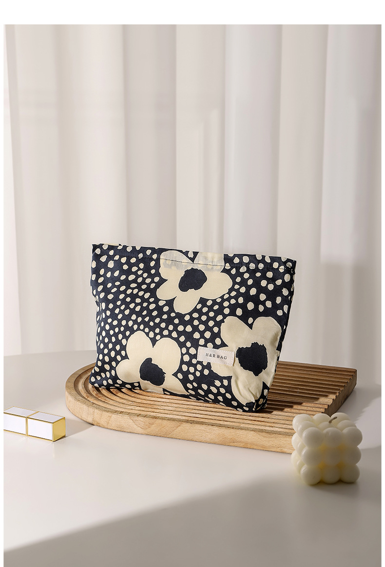 Canvas Flower Square Clutches display picture 1