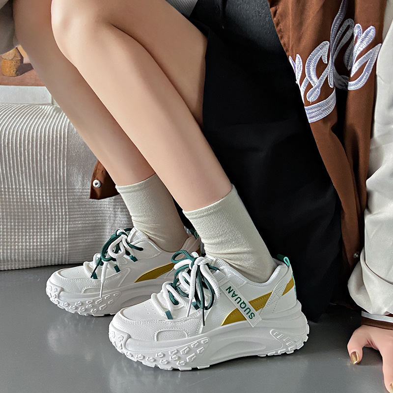 Chaussures de papa femme 2024 printemps nouvelle étudiante édition coréenne Instagram tendance polyvalente semelle épaisse chaussures simples chaussures de sport et décontractées_voghion.com