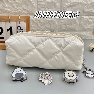 �Q�R ��ɫ���ӹP���ɐ��̺���ins�L���ֵ�W��������PU�U�P�к��s