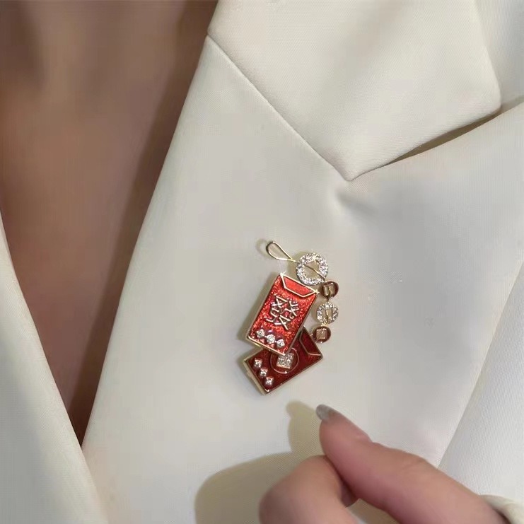 Broche pétard rouge chinois haut de gamme pour les fêtes 2025, accessoire unisexe pour pull, cadeau_voghion.com