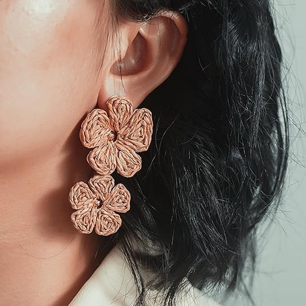 1 Pair Vacation Simple Style Flower Raffia Drop Earrings display picture 3