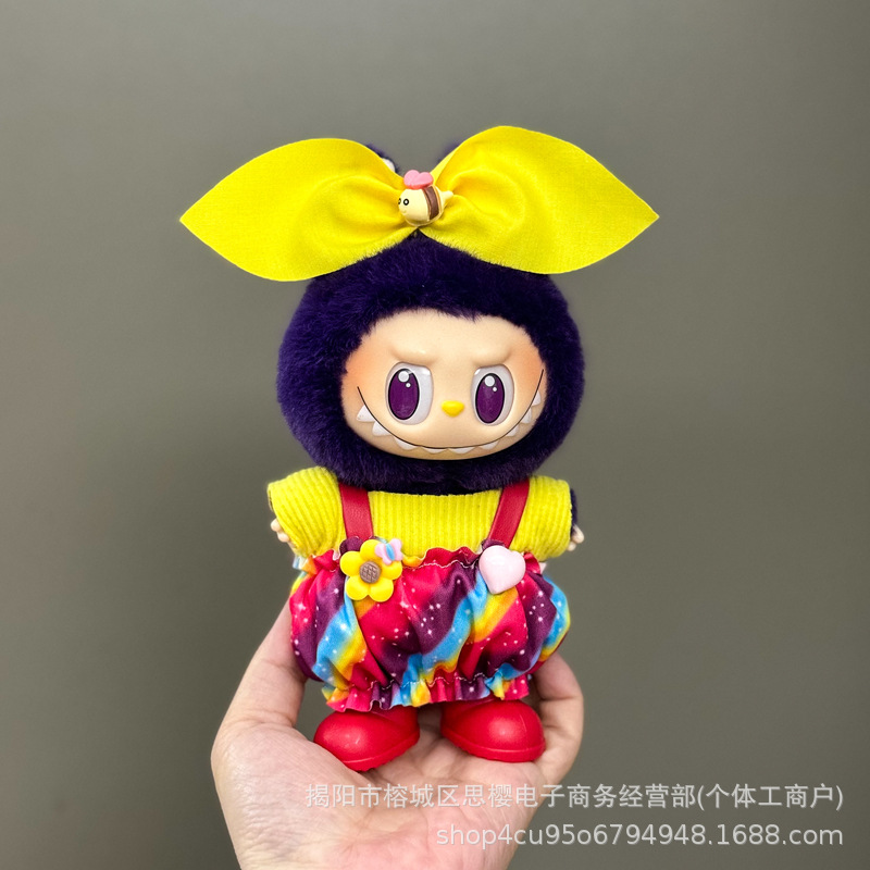 Solo la ropa es adecuada para la ropa de bebé Rabubu de 123 generaciones Labubu ropa colgante de 17cm muñeca traje de felpa falda