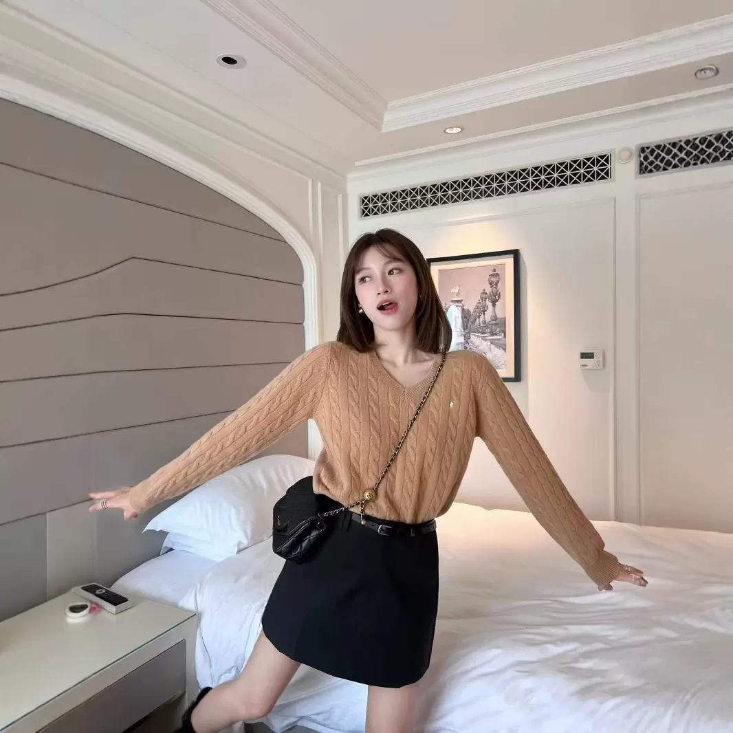RL拉夫秋冬小马标刺绣V领麻花毛衣女百搭针织衫叠穿长袖套头上衣