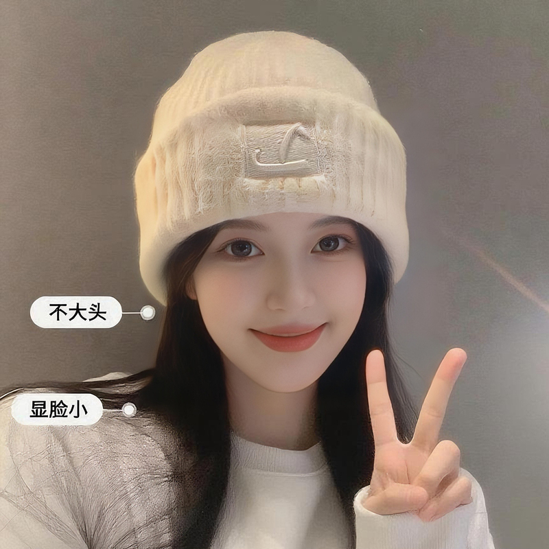 Loose Warm Knit Beanie for Women with Large Head Circumference, Autumn and Winter, Face Slimming, Ear Protection Loose Warm Knit Beanie for Women with Large Head Circumference, Autumn and Winter, Face Slimming, Ear Protection