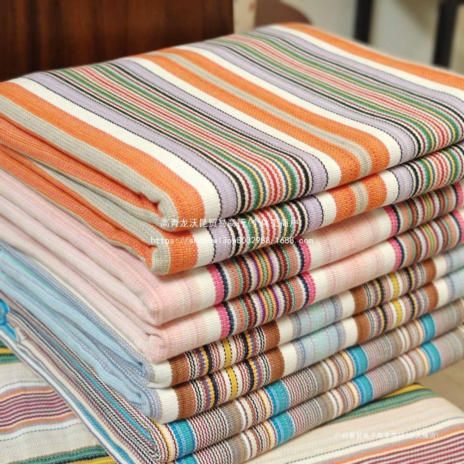 Старая грубая хлопчатобумажная и льняная традиционная простыня в клетку, полосатая спальная однотонная тканая универсальная пододеяльник.