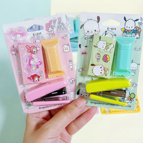 Sanrio mini stapler highlighter set cute Kuromi staple remover student stationery desktop stapler