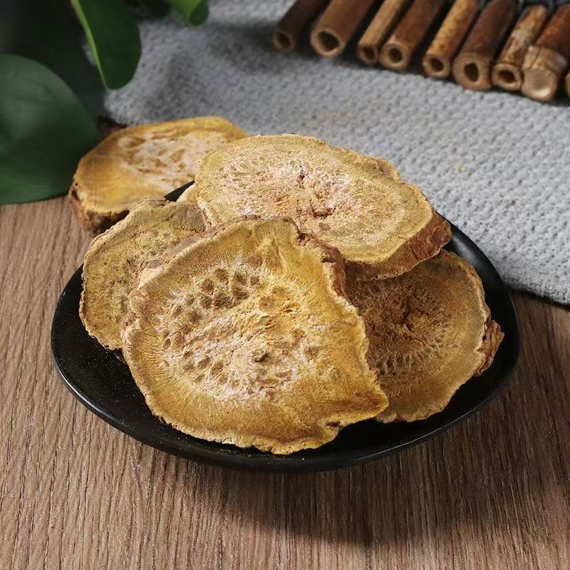 Dried Rhubarb Root Slices Da Huang 大黄 Sichuan Horse Hoof Rhubarb Raw Herb 500g in use