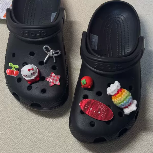 Rainbow Candy KT Cat Shoe Buckle [7 pills]