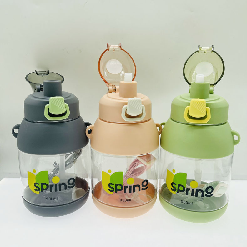 Chengfeng deportes al aire libre taza de agua con paja de plástico 900ml capacidad de gran capacidad deportes taza de agua portátil taza de paja