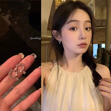 ����С�������������p��С�����h�OӋ�и߼����Ů�o�������A