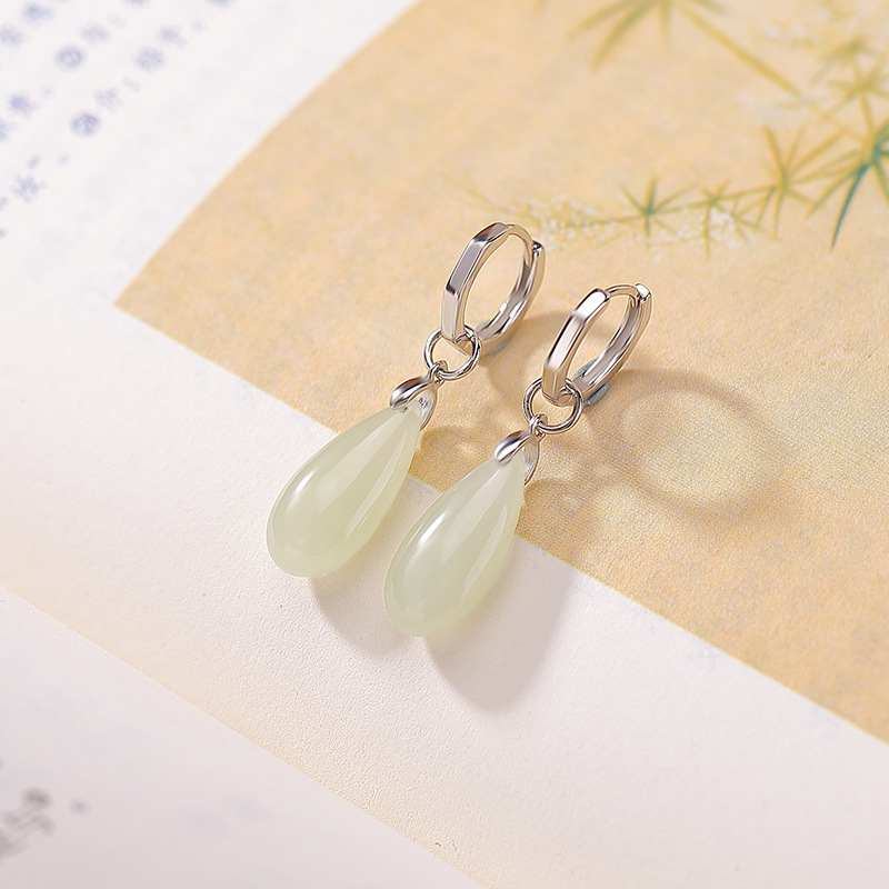Bông tai dài giọt nước bạc S925 đính ngọc Hetian phong cách đơn giản — một cặp