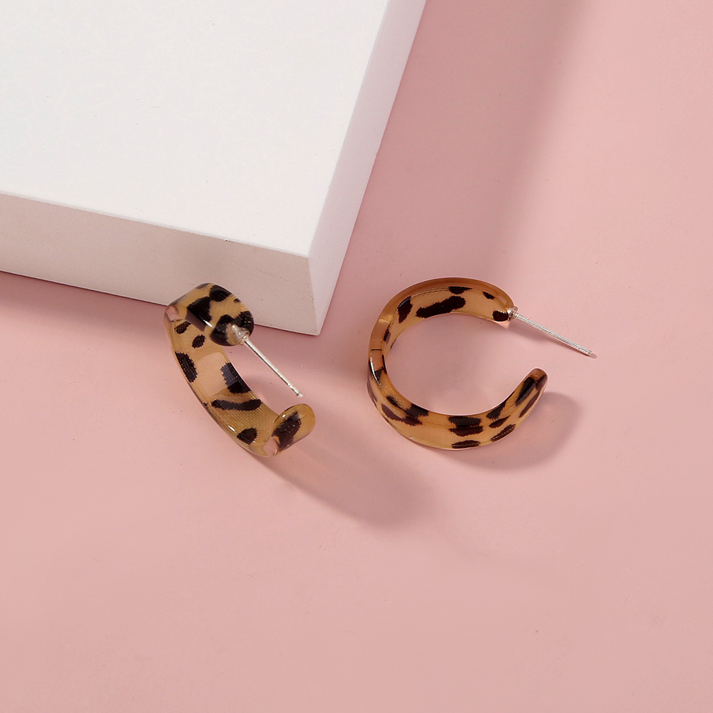 Retro C-shaped Leopard Print Earrings display picture 6