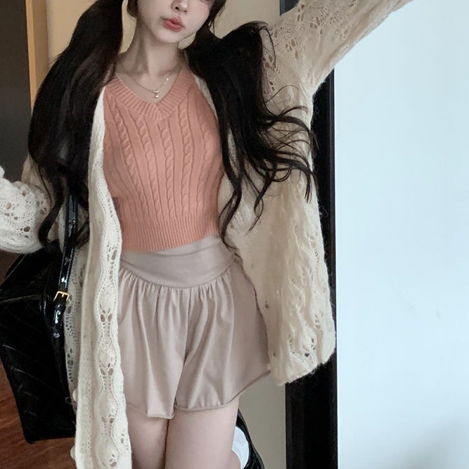 Lightweight Embossed Cut Out Jacket for Women 2024 Spring and Summer Korean Sweet Thin Sun Protection Top Knitted Cardigan Spandex Lightweight Embossed Cut Out Jacket for Women 2024 Spring and Summer Korean Sweet Thin Sun Protection Top Knitted Cardigan Spandex