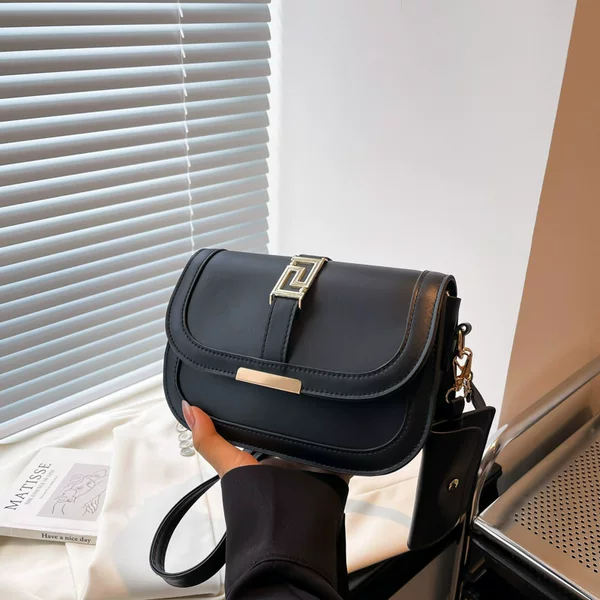 Women's Bags 2025 New Summer Versatile Shoulder Crossbody Bag Niche Design Women's Saddle Bag