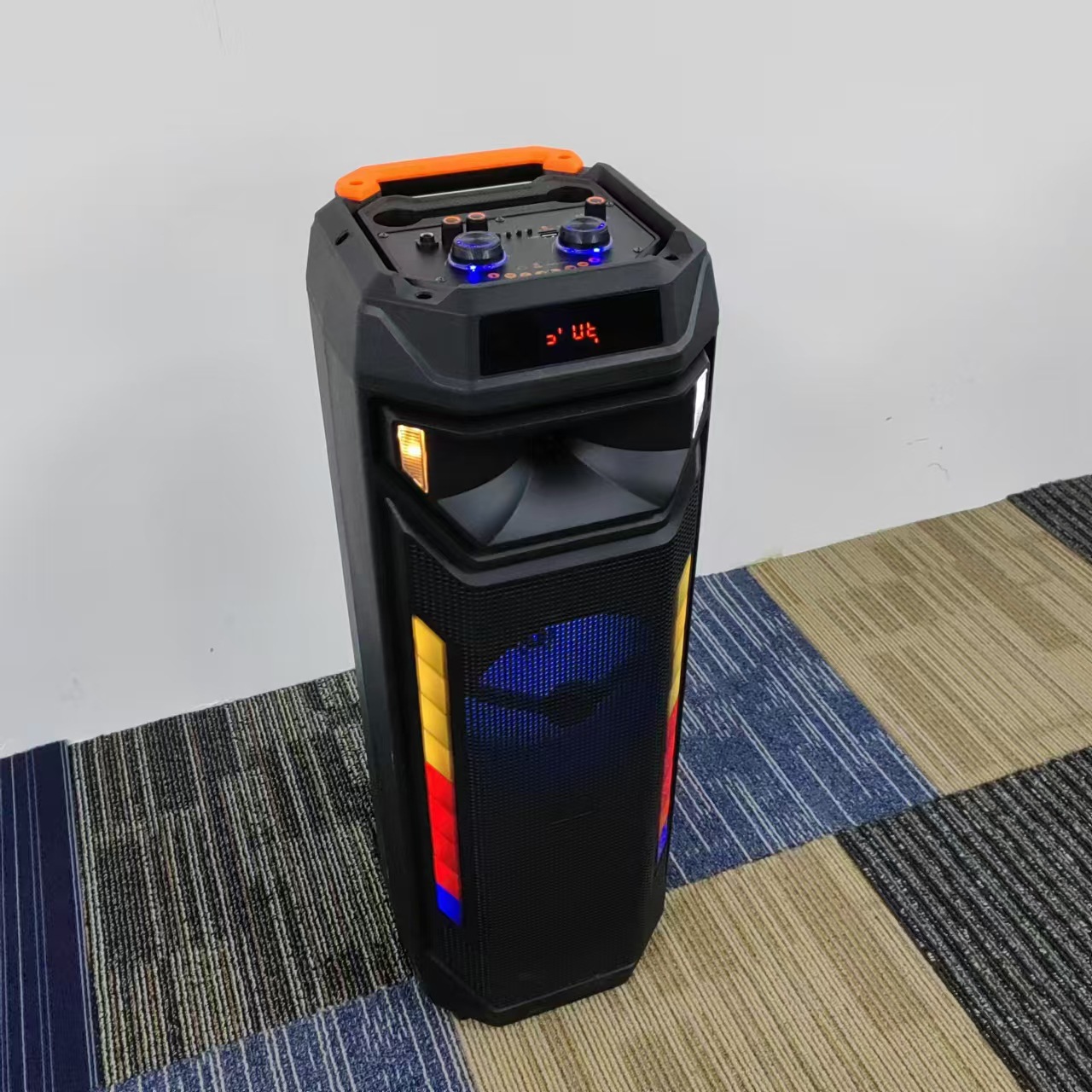 Comercio exterior doble altavoz de 8 pulgadas gran sonido square danza portátil al aire libre inalámbrico micrófono de tarjeta de micrófono