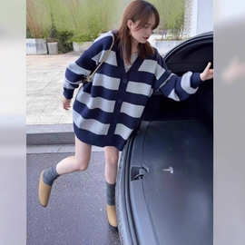 撞色条纹V领针织开衫女秋季新款慵懒风软糯宽松百搭毛衣外套上衣