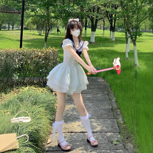 The fleeing princess, navy officer, petite girl, spicy dress with three layers of lace floral hem, pure desire, sweet, fluffy skirt