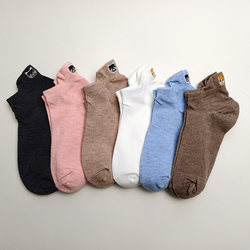 Embroidered kitten face socks women's summer socks big heel tyre non-slip heel left and right feet shallow short tube socks