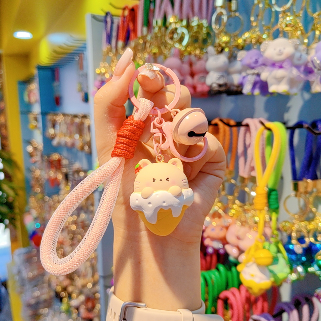 Llavero de oso de resina con colgante de muñeca de dibujos animados, cadena para teléfono móvil para mujer, llavero, colgante decorativo para bolso.