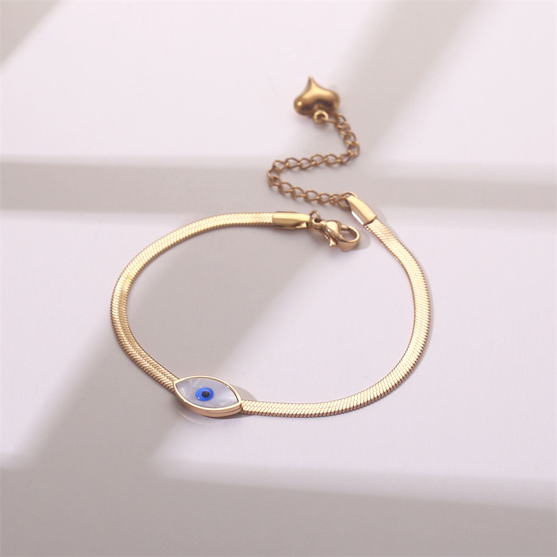 Pulsera de acero de titanio de hip-hop de ojos de demonio de nicho femenino ligero diseño de lujo transfronterizo venta caliente no se desvanece joyería