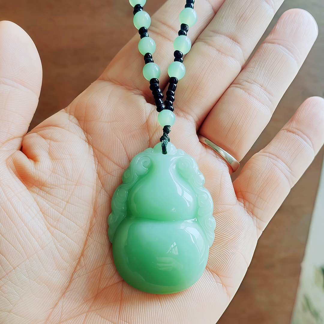 라이트 그린 조롱박 라운드 구슬 스웨터 체인