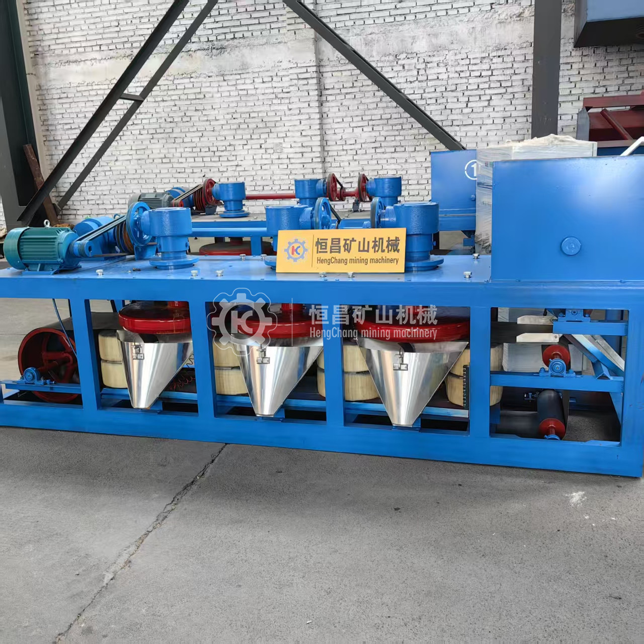 20000高斯高强磁选设备矿用干选三盘带式分离磁选机恒昌
