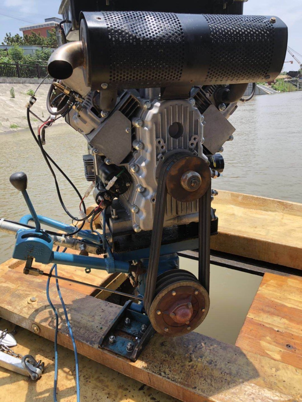 Air-cooled twin-cylinder diesel engine 2V92FD 16kw24 horsepower boat hanger harvesting hydraulic pump engineering machine