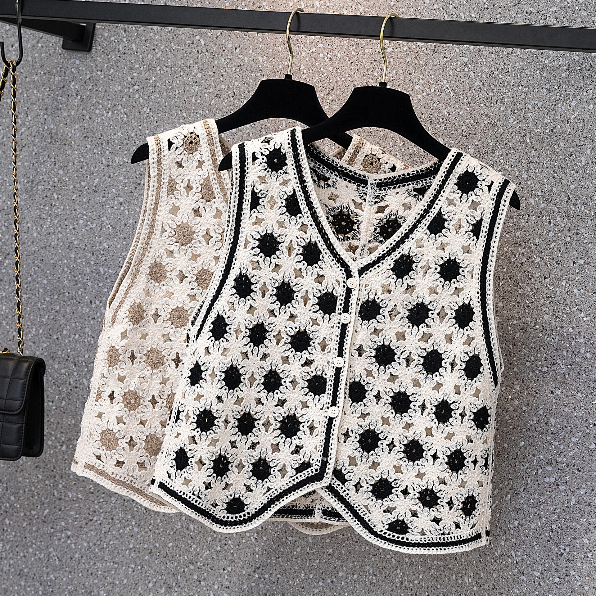 Crocheted Cut Out Knitted Vest 2025 Spring and Summer New Retro Ethnic Style Vest Age-Reducing Slimming Look Vest Top for Women