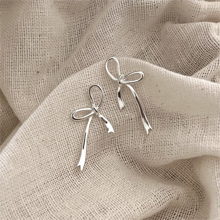 4g Weight 925 Sterling Silver Ear Needle Material Ear Studs Classification 1 Pair Quantity Daily Occasion 925 Sterling Silver Material Bow Knot Pattern Women's Gender Simple Style Style Plating Craft 925 Sterling Silver Bow Knot Simple Style Ear Studs For Women's 7