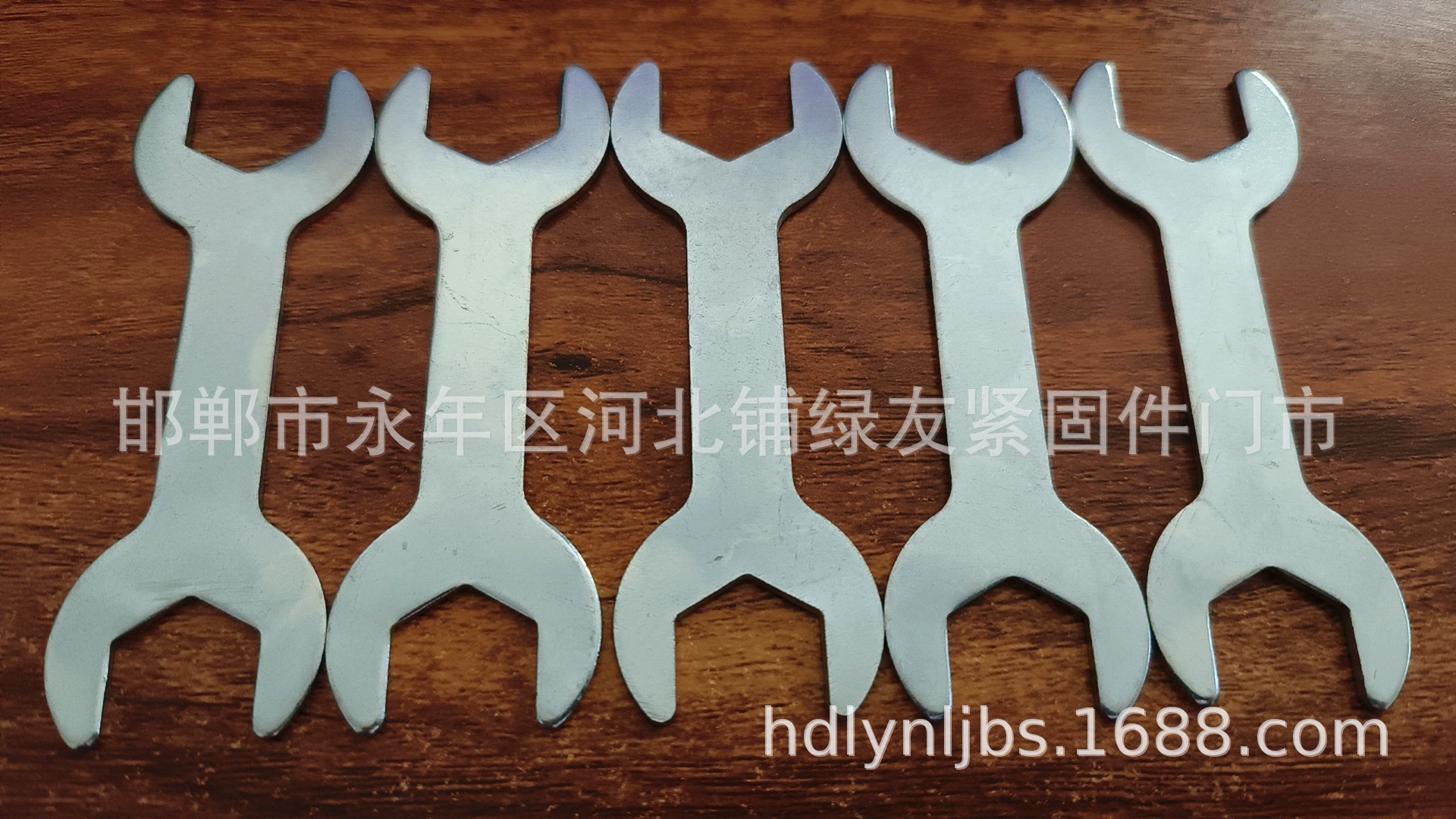 Производители поставляют простой двойной открытый 16x18x90x2 неравномерный размер