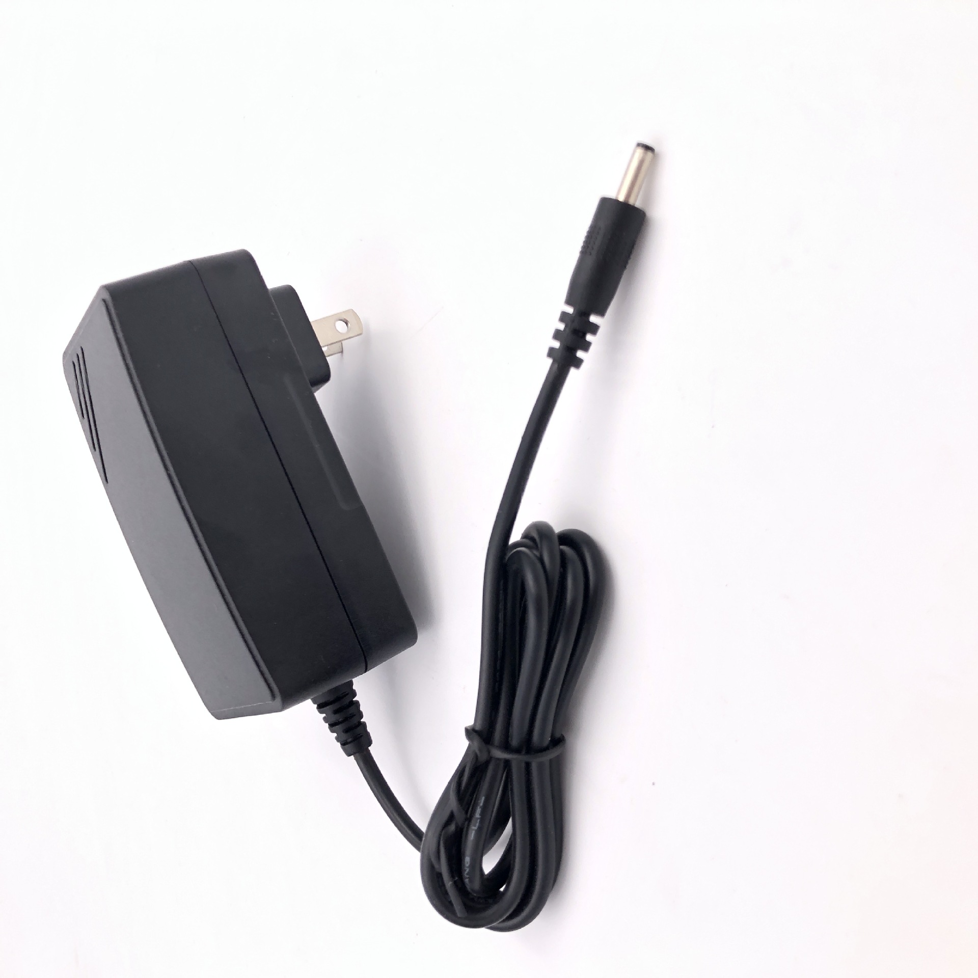 厂家批发24V1A12V3A美规欧规澳规ETL CE FCC SAA认证电源适配器