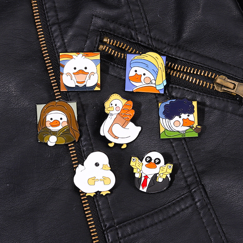 Daily Occasion Fashion Pin Duck Alloy Plating Unisex Brooches