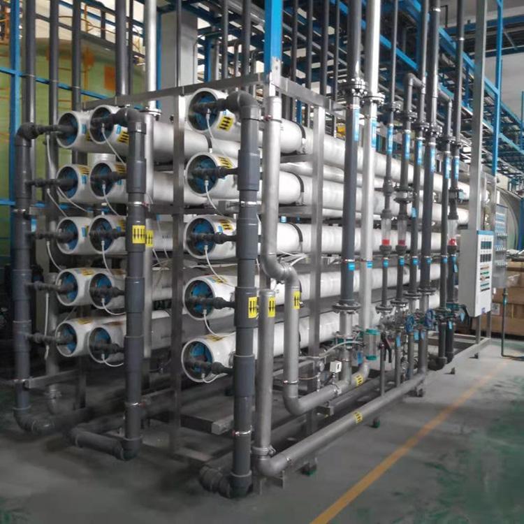 Equipo de producción de detergente de lavandería Máquina de llenado de detergente de lavandería Equipo de producción de urea para vehículos Tecnología de entrega