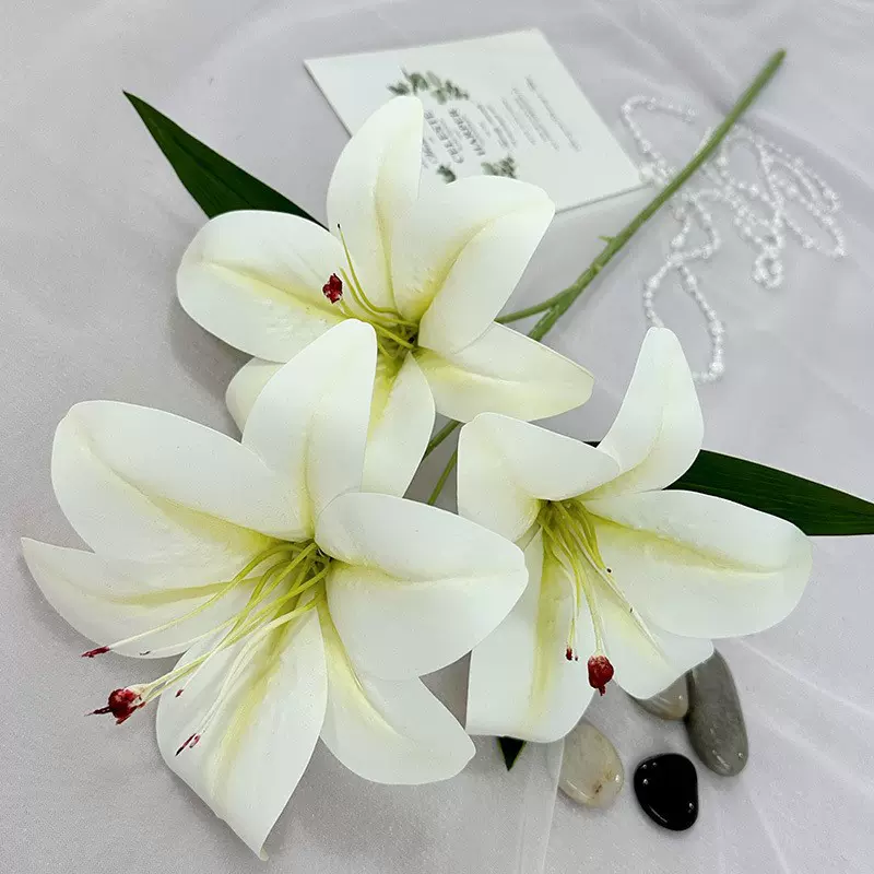 3D仿真花三头百合室内桌面卧室橱窗装饰假花新春DIY居家插花摆件