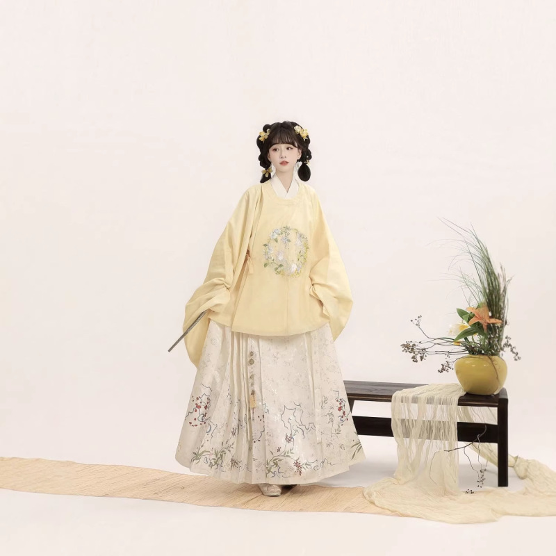 Original Authentic Ming-Style Hanfu for Female Students 【Moonlight Flower Sleep】Adult Embroidered Round-Neck Large-Collar Shirt and Mamian Skirt Set
