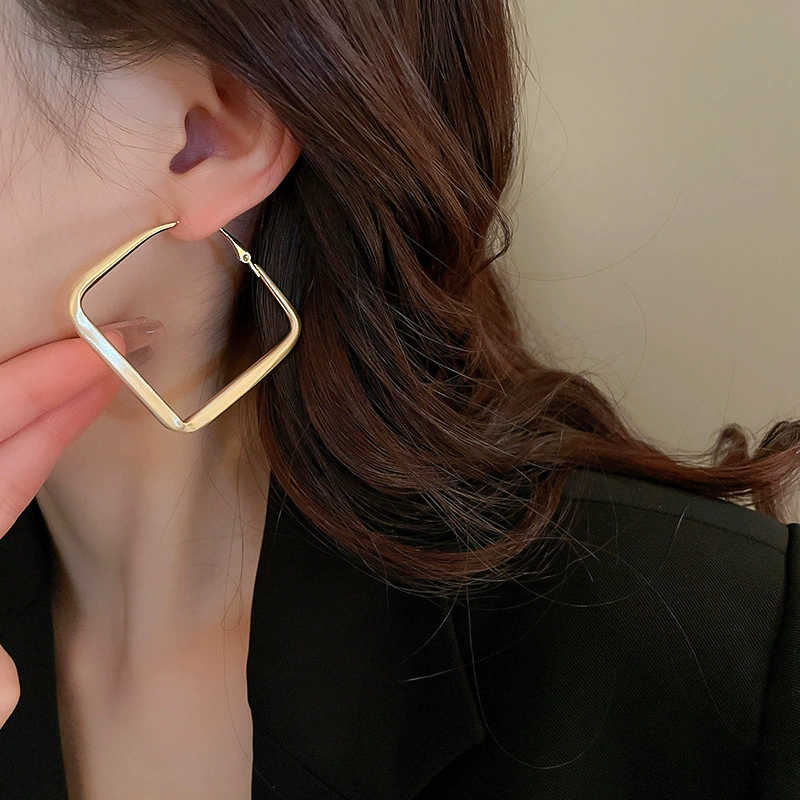 Earrings silver‑needle, simple elegant designs, lightweight, multiple styles and colors