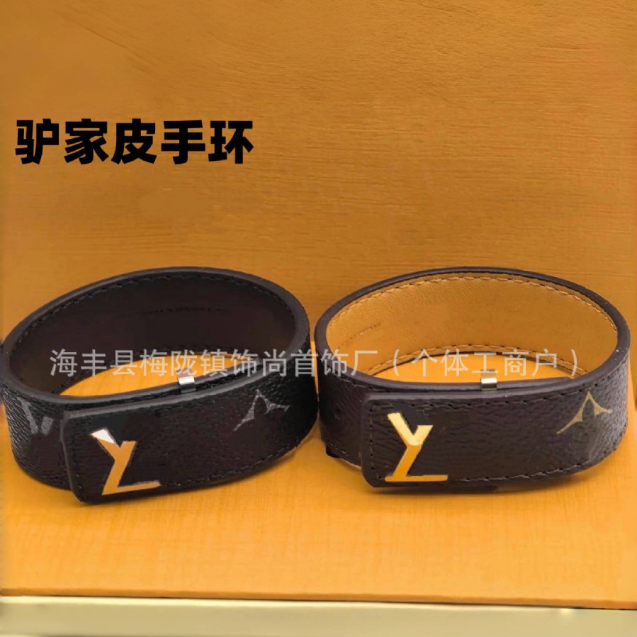 Donkey Home European and American Leather Rope Clover Print High-Quality Leather Rope Men's Leather Presbyopia Bracelet Foreign Trade Cross-Border Direct Sales