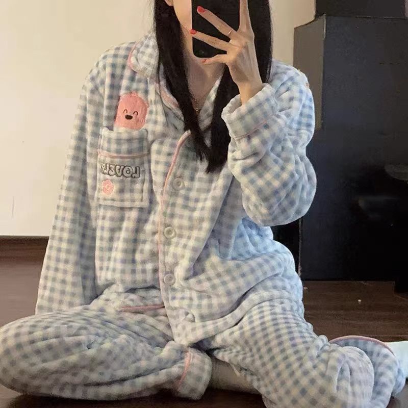 Al por mayor transfronterizo otoño y invierno calentamiento de pelusa pesada pijama de mujer encantadora cardigán con solapa ropa de hogar suave