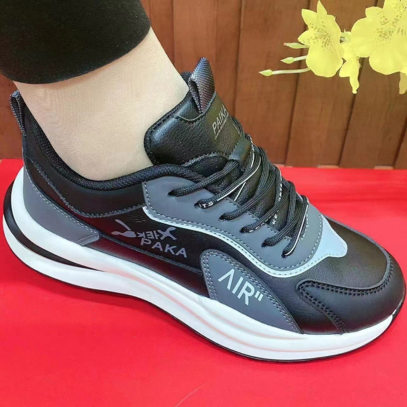 Nuevos zapatos de papá de primavera para hombres y mujeres con el mismo estilo, zapatos deportivos y casuales de malla gruesa, suela, zapatos deportivos ligeros resbaladizos para hombres