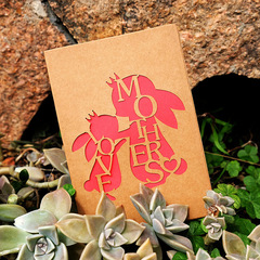 Mother's Day Greeting Card: Cross-Border Forest-Style Parent-Child Card with Laser-Cut Kraft Paper, Folded Design, Perfect as a Thank-You Gift