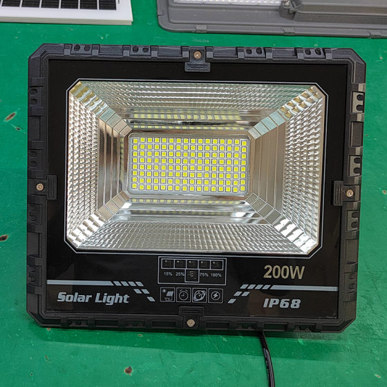 Solar flood light residential park garden light die-cast aluminum super bright 5054 solar new flood light wholesale
