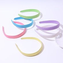 �¿ɫϵ���B픰l���߼���Ů���d�^���¿߅�l���^��ճ����