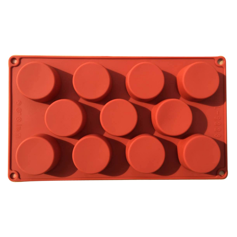 ������Բ�轺ģԲ������ģ ��ͨ��ĸ�轺����ģ������ƷģĽ˹